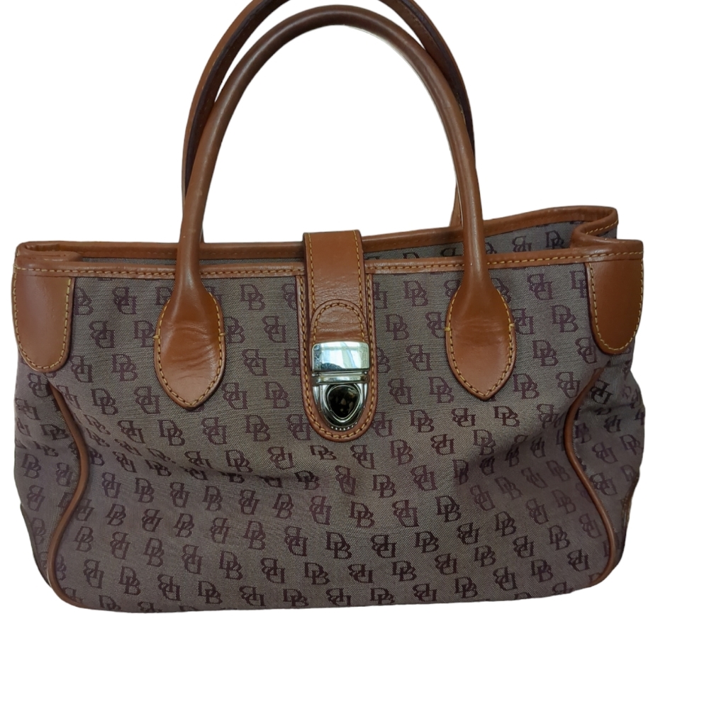 PURSE Vintage Dooney & Bourke DB logo tote excellent quality